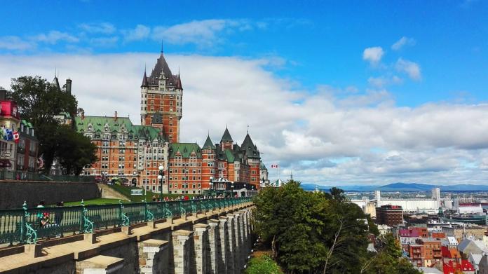 Grad v Quebecu v Kanadi