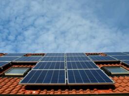 solarni paneli na strehi