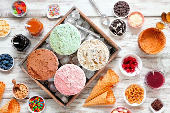 Različni sladoledi in dekor