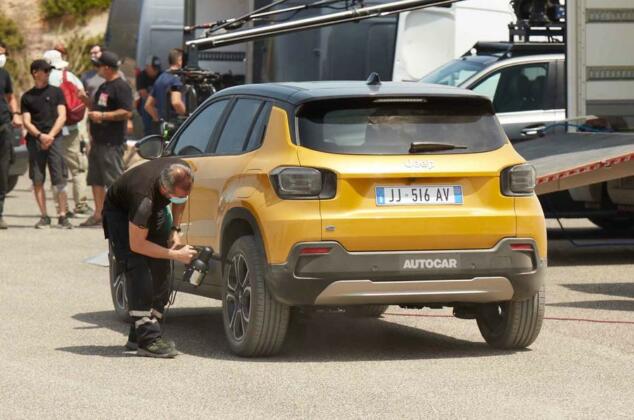 Električni terenec Jeep je zvest lanski fotografiji prototipa