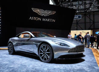 Aston Martin napovedal 770 milijonsko investicijo v svoje težave Geneva, Switzerland - March 2, 2016: 2016 Aston Martin DB11 presented on the 86th Geneva Motor Show in the PalExpo