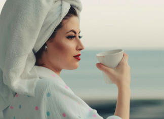 Ali je lahko streha lepa, močna in hkrati lahka? ahi roofing