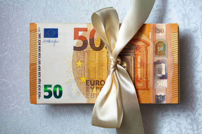 50 euro banknotes with bow for design purpose