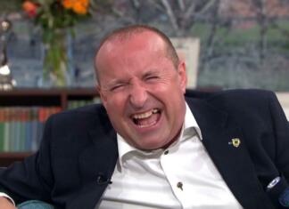 Milijonar, o katerem je Netflix posnel film, predlaga načine, kako lahko »navadni smrtniki« varčujejo v letu 2023 Moški se smeji.