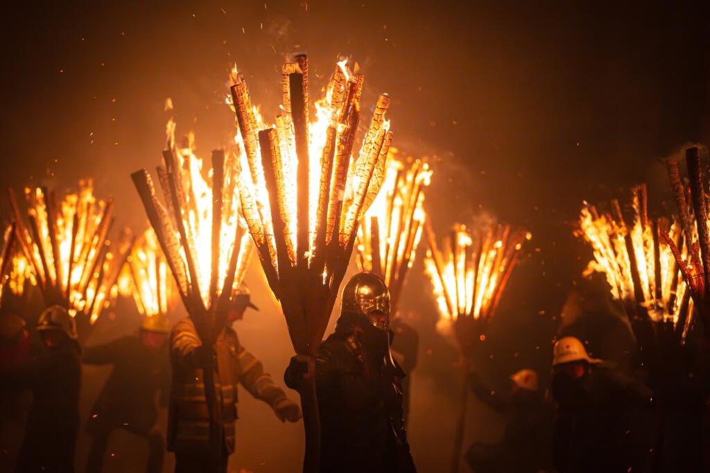 bonfire, switzerland, chienbäse