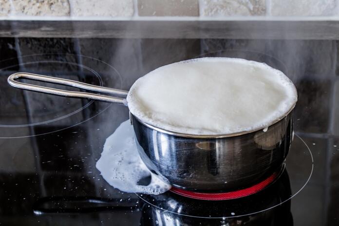 boiling over of milk, ceramic hob, hotplate