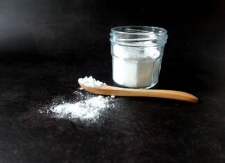 Zadnjih 10 načinov uporabe sode bikarbone in kje je pametno potegniti mejo (30/30) Soda bikarbona v kozarčku.