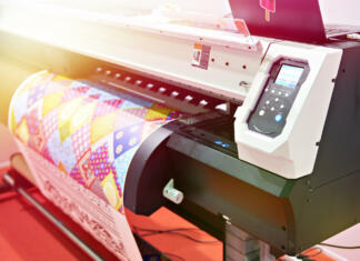 Zakaj je vredno imeti ploter, velikoformatni tiskalnik? Big plotter printer with LED control panel