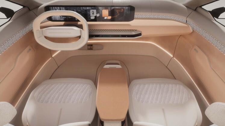 Kia EV4 bo v notranjosti nekoliko futuristična