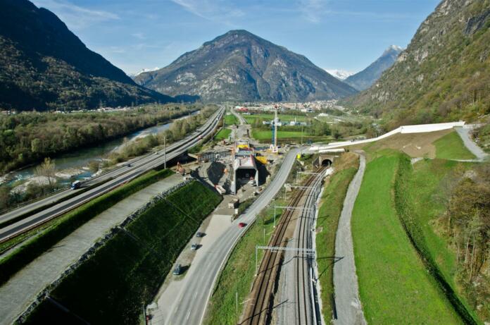 St Gotthard tunel v Švici