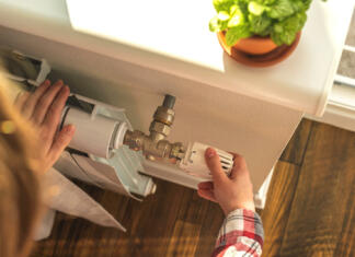 Idealna temperatura doma podnevi in ponoči naravnavanje temperature doma termostatski ventil