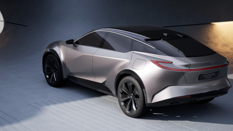 Toyota pokazala Sport Crossover Concept