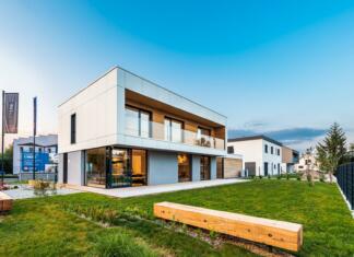 To slovensko proizvodno podjetje bo do konca leta že ogljično nevtralno Lumar Primus EDITION - prva certificirana aktivna hiša v Sloveniji