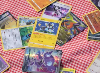 Teh 7 stvari je v 90-ih imel vsak, zdaj pa so vredne pravo malo bogastvo Selling Pokemon Cards At Kingsday At Amsterdam The Netherlands 27-4-2023