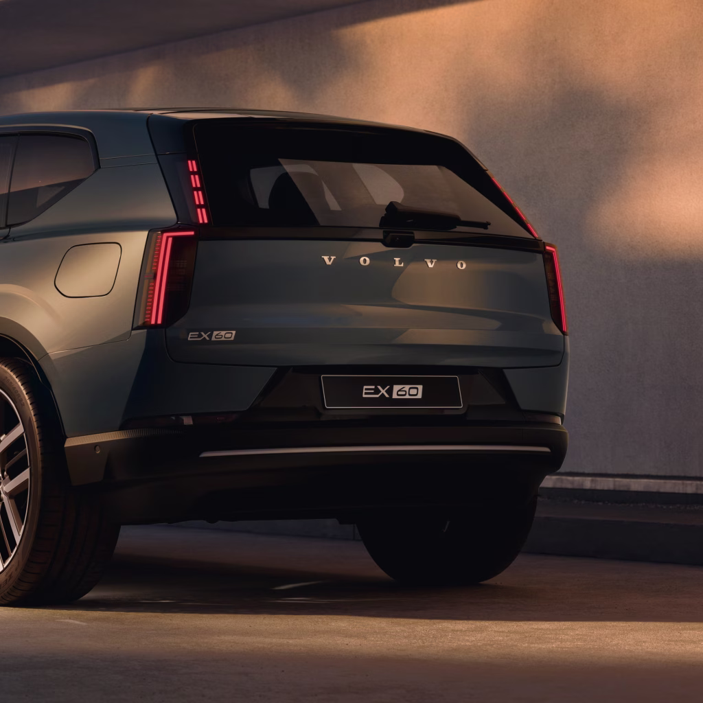 Volvo EX60 terenec
