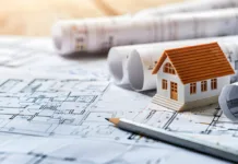 Gradite hišo? Pri teh 8 stvareh vas lahko varčevanje drago stane architect, sketch, drawing, house, architecture plan, planning, blueprint, construction, house planning, building, new home, business, entrepreneur, property, builder, house model, home model, family house