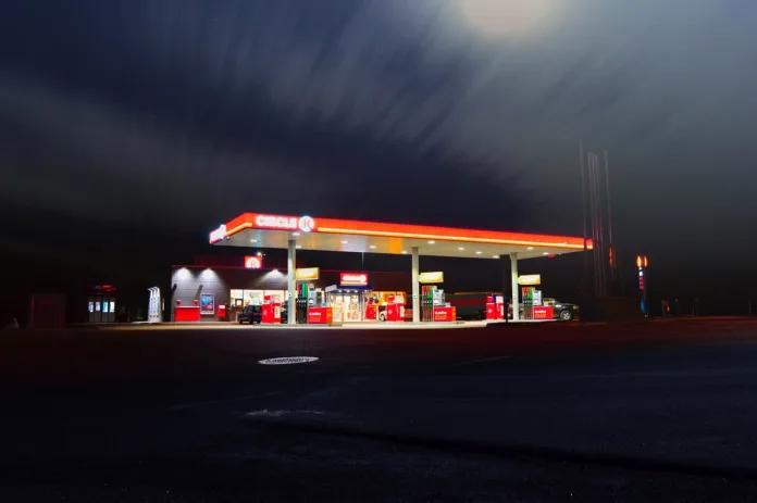 dark-night-filling-gas-station-stockpack-pixabay dark, night, filling, gas, station